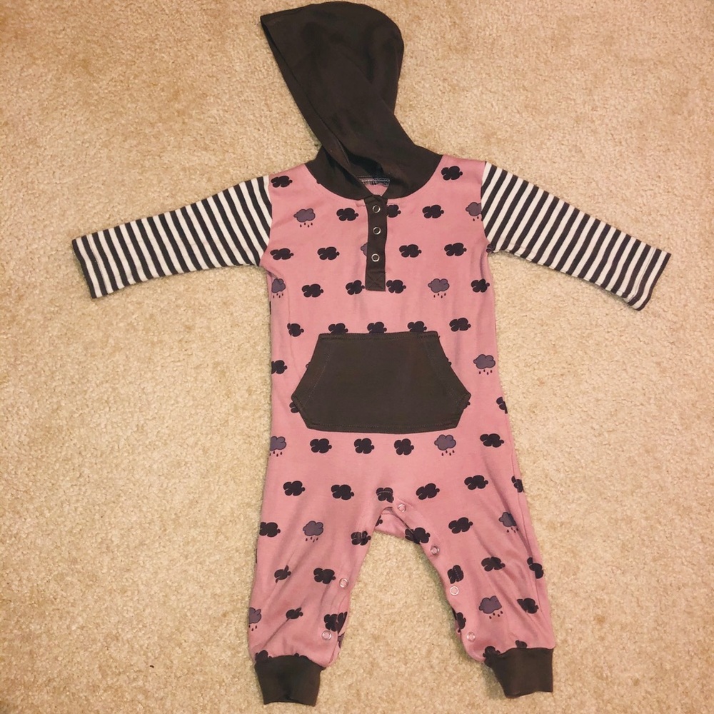 L’ovedbaby rose and grey romper with hood